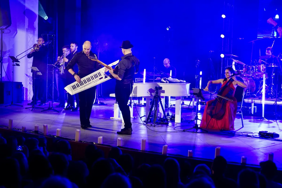Keytar a gitara